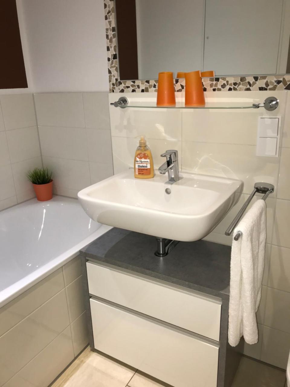 Mein Appartement Huerth Koeln מראה חיצוני תמונה